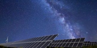 painéis solares produzem energia a noite