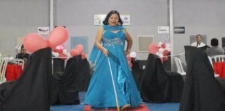 Instituto faz desfile exclusivo para estudantes cegos em MS