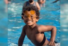 Herói de 7 anos salva, sozinho, criança de 3 que caiu em piscina com 2 metros de profundidade nos EUA