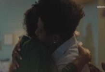 homem e mulher se abraçam em frame de campanha de natal de Boticário