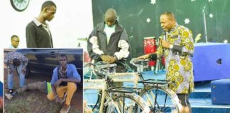 homem doa bicicletas a rapaz que ajudaram a consertar seu carro