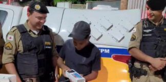 adolescente ganha celular de pm após entregar aparelho encontrado na rua